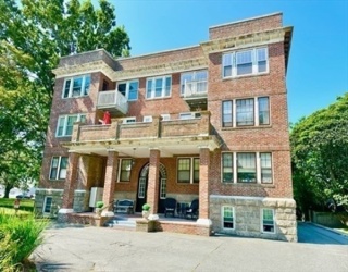 138 Main St, Fairhaven, Massachusetts, 2 Bedrooms Bedrooms, 5 Rooms Rooms,1 BathroomBathrooms,Residential Lease,For Rent,Main St,73440584