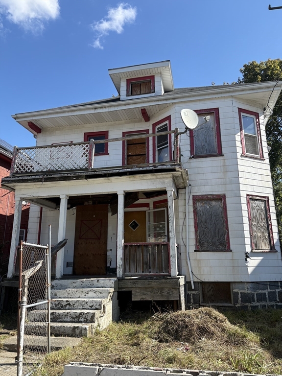 64 Greenwood, Boston, Massachusetts, 6 Bedrooms Bedrooms, 12 Rooms Rooms,4 BathroomsBathrooms,Residential Income,For Sale,Greenwood,73440408