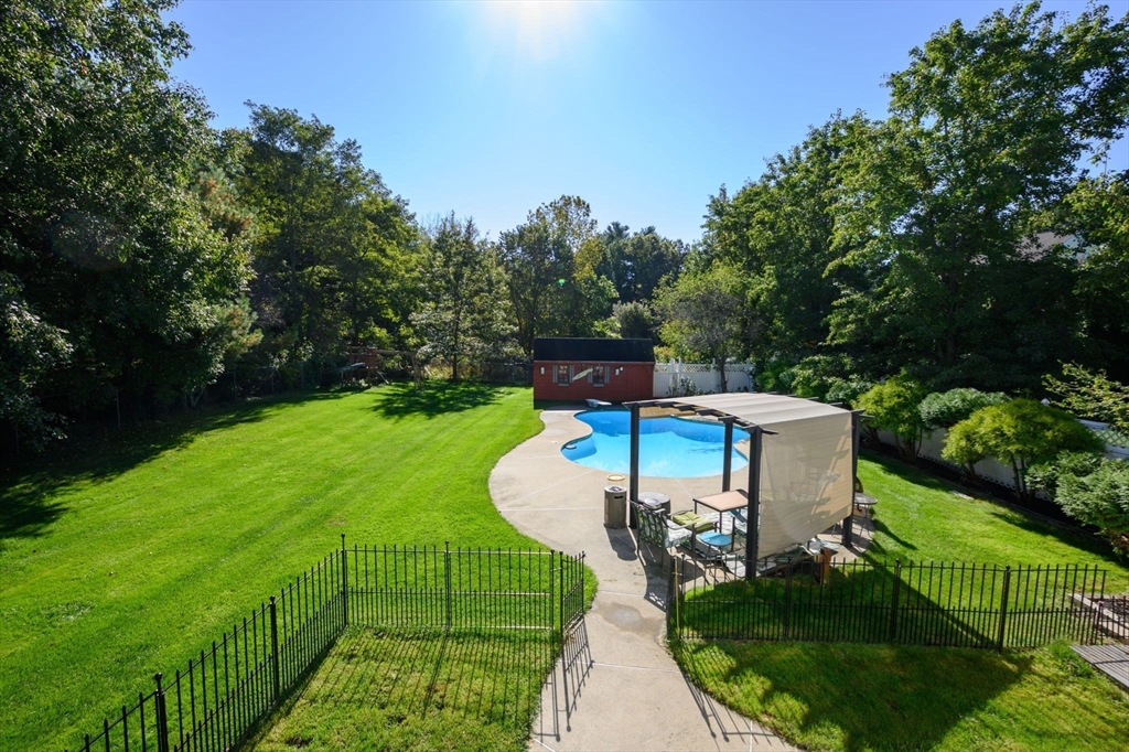 6 Horton Drive, Norton, Massachusetts, 4 Bedrooms Bedrooms, 8 Rooms Rooms,2.5 BathroomsBathrooms,Residential,For Sale,Horton Drive,73440605