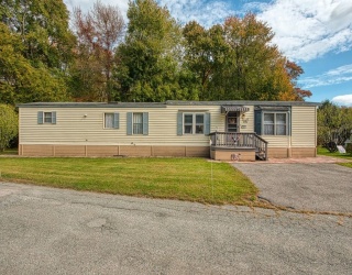 305 Turnpike St=237 5th St, Easton, Massachusetts, 2 Bedrooms Bedrooms, 5 Rooms Rooms,1 BathroomBathrooms,Residential,For Sale,Turnpike St=237 5th St,73440812