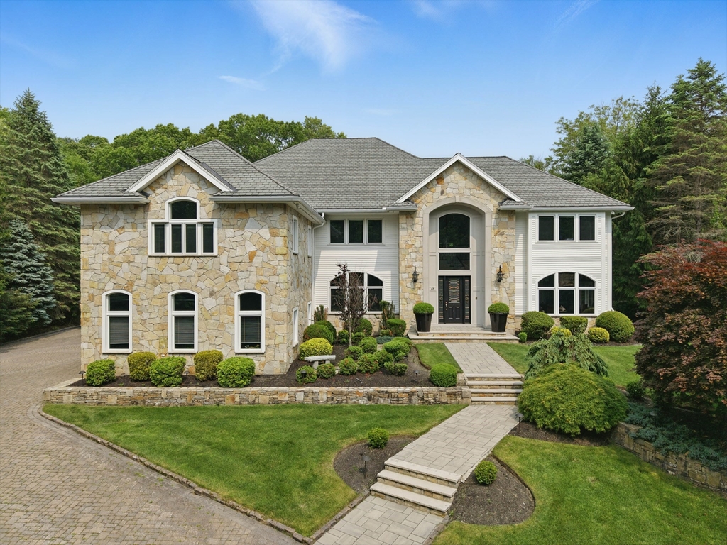 65 Saile Way, North Andover, Massachusetts, 4 Bedrooms Bedrooms, 11 Rooms Rooms,6 BathroomsBathrooms,Residential,For Sale,Saile Way,73390929