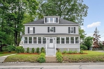 833 Lawrence St, Lowell, Massachusetts, 6 Bedrooms Bedrooms, 10 Rooms Rooms,3 BathroomsBathrooms,Residential Lease,For Rent,Lawrence St,73400925