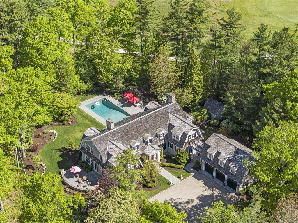 16 Pine Ridge Dr, Mattapoisett, Massachusetts, 4 Bedrooms Bedrooms, 9 Rooms Rooms,4 BathroomsBathrooms,Residential,For Sale,Pine Ridge Dr,73381041