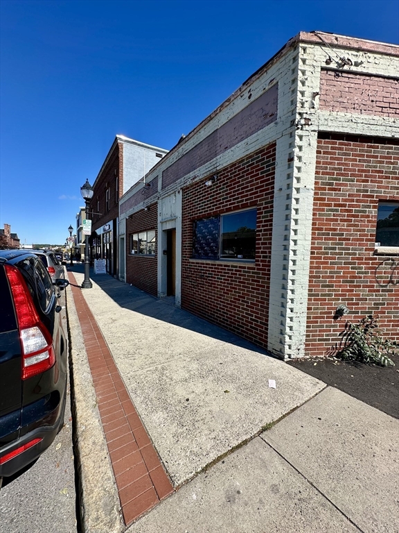 592-600 Moody St, Waltham, Massachusetts, ,Business Opportunity,For Sale,Moody St,73440920
