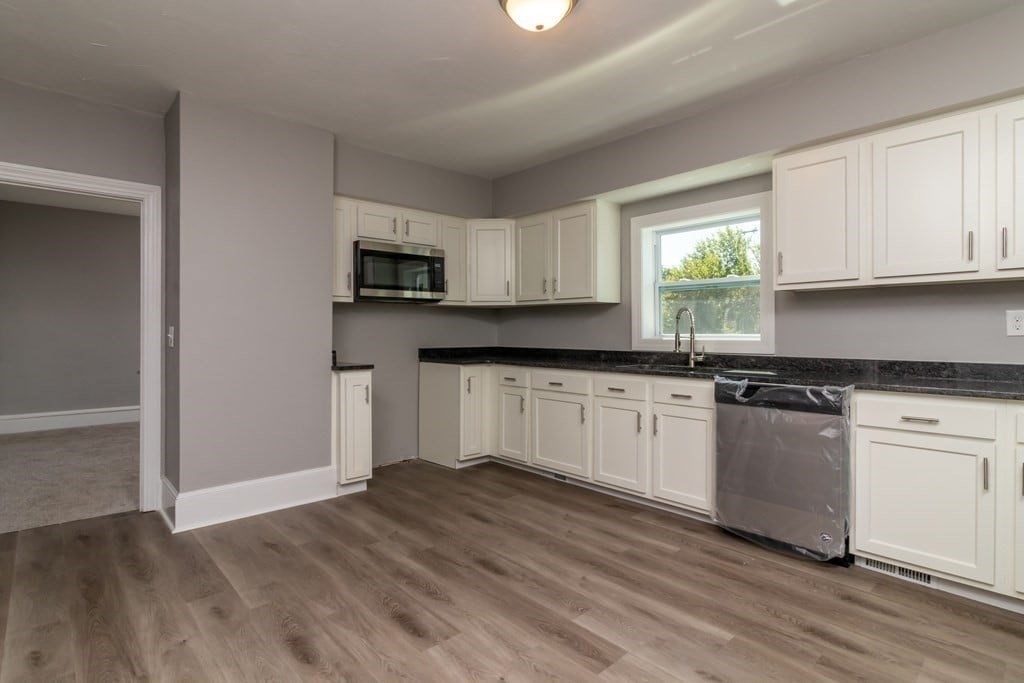 30 Chandler, Taunton, Massachusetts, 3 Bedrooms Bedrooms, 6 Rooms Rooms,1 BathroomBathrooms,Residential Lease,For Rent,Chandler,73441031