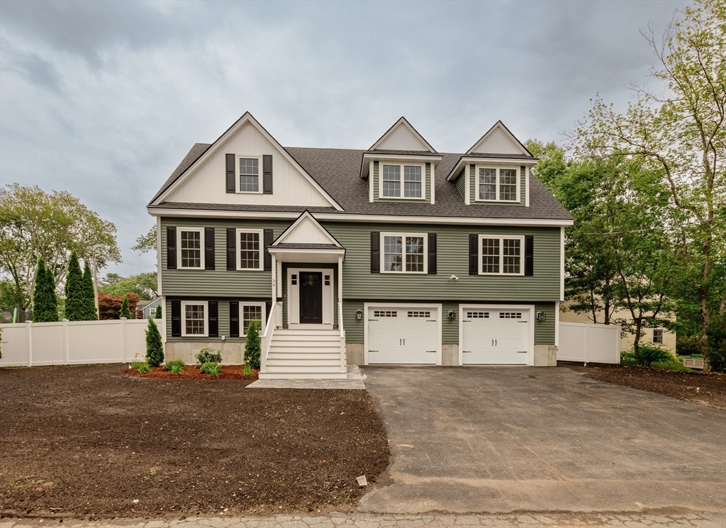 34 Torre St, Reading, Massachusetts, 4 Bedrooms Bedrooms, 9 Rooms Rooms,4 BathroomsBathrooms,Residential,For Sale,Torre St,73394161