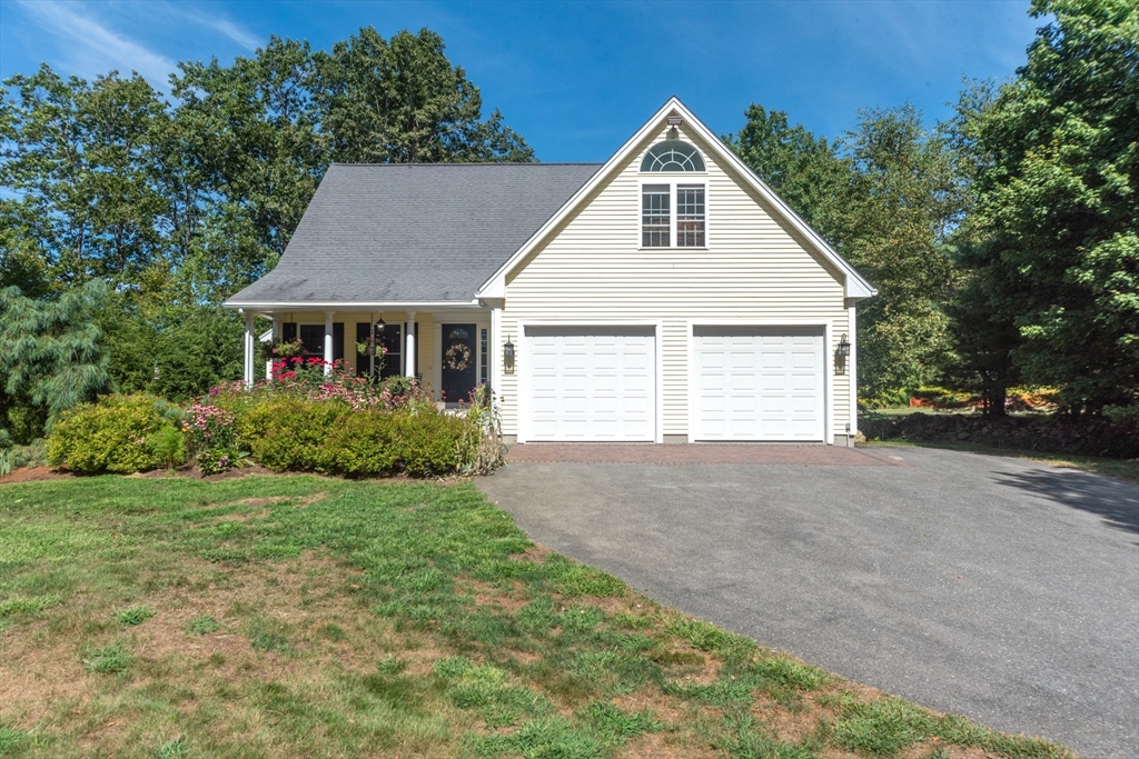 131 Old Westminster Rd, Hubbardston, Massachusetts, 3 Bedrooms Bedrooms, 8 Rooms Rooms,2.5 BathroomsBathrooms,Residential,For Sale,Old Westminster Rd,73419630