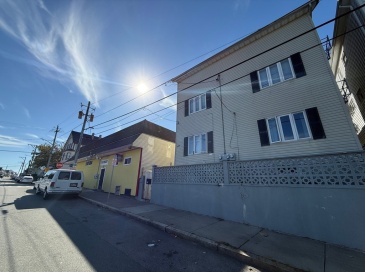 208 Snell St, Fall River, Massachusetts, ,Commercial Sale,For Sale,Snell St,73441340