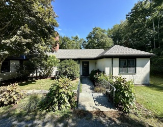 16 North Great Hill Drive, Marion, Massachusetts, 5 Bedrooms Bedrooms, 7 Rooms Rooms,3.5 BathroomsBathrooms,Residential Lease,For Rent,North Great Hill Drive,73441275