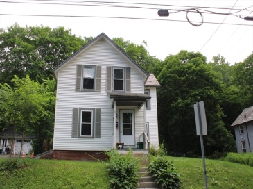 221 Hope St, Greenfield, Massachusetts, 3 Bedrooms Bedrooms, 7 Rooms Rooms,2 BathroomsBathrooms,Residential,For Sale,Hope St,73393299
