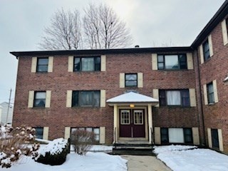 135 Vale St, Fall River, Massachusetts, 2 Bedrooms Bedrooms, 4 Rooms Rooms,1 BathroomBathrooms,Residential,For Sale,Vale St,73334602