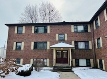 135 Vale St, Fall River, Massachusetts, 2 Bedrooms Bedrooms, 4 Rooms Rooms,1 BathroomBathrooms,Residential,For Sale,Vale St,73334602