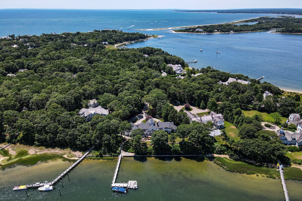168 Garrison Ln, Barnstable, Massachusetts, 5 Bedrooms Bedrooms, 10 Rooms Rooms,5.5 BathroomsBathrooms,Residential,For Sale,Garrison Ln,73441700