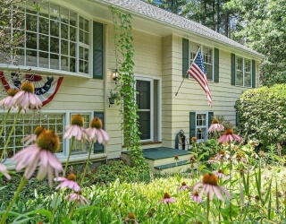 32 E Riding Dr, Carlisle, Massachusetts, 4 Bedrooms Bedrooms, 9 Rooms Rooms,2.5 BathroomsBathrooms,Residential,For Sale,E Riding Dr,73420453