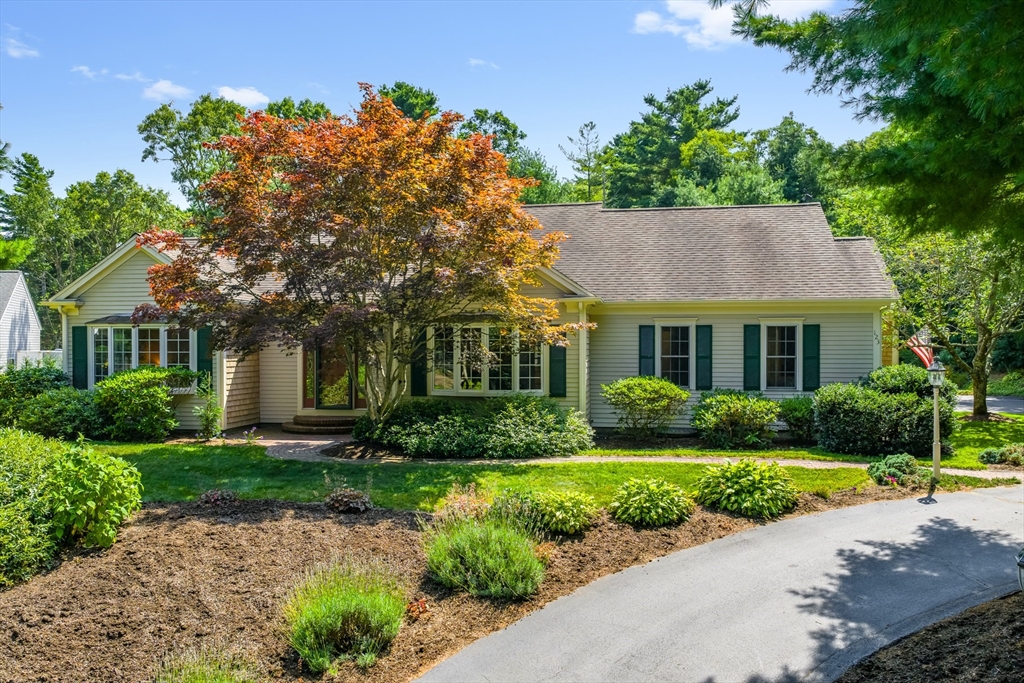 123 Dory Circle, Barnstable, Massachusetts, 3 Bedrooms Bedrooms, 7 Rooms Rooms,2.5 BathroomsBathrooms,Residential,For Sale,Dory Circle,73419983