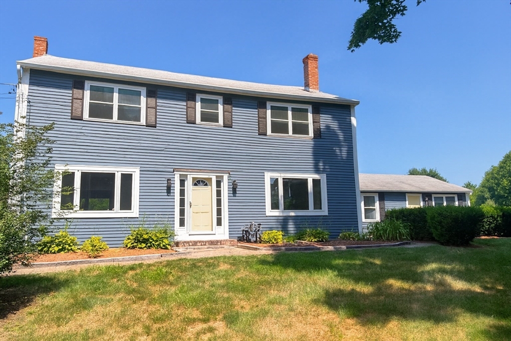 70 Chamberlain Road, Westford, Massachusetts, 6 Bedrooms Bedrooms, 11 Rooms Rooms,3 BathroomsBathrooms,Residential Income,For Sale,Chamberlain Road,73419887