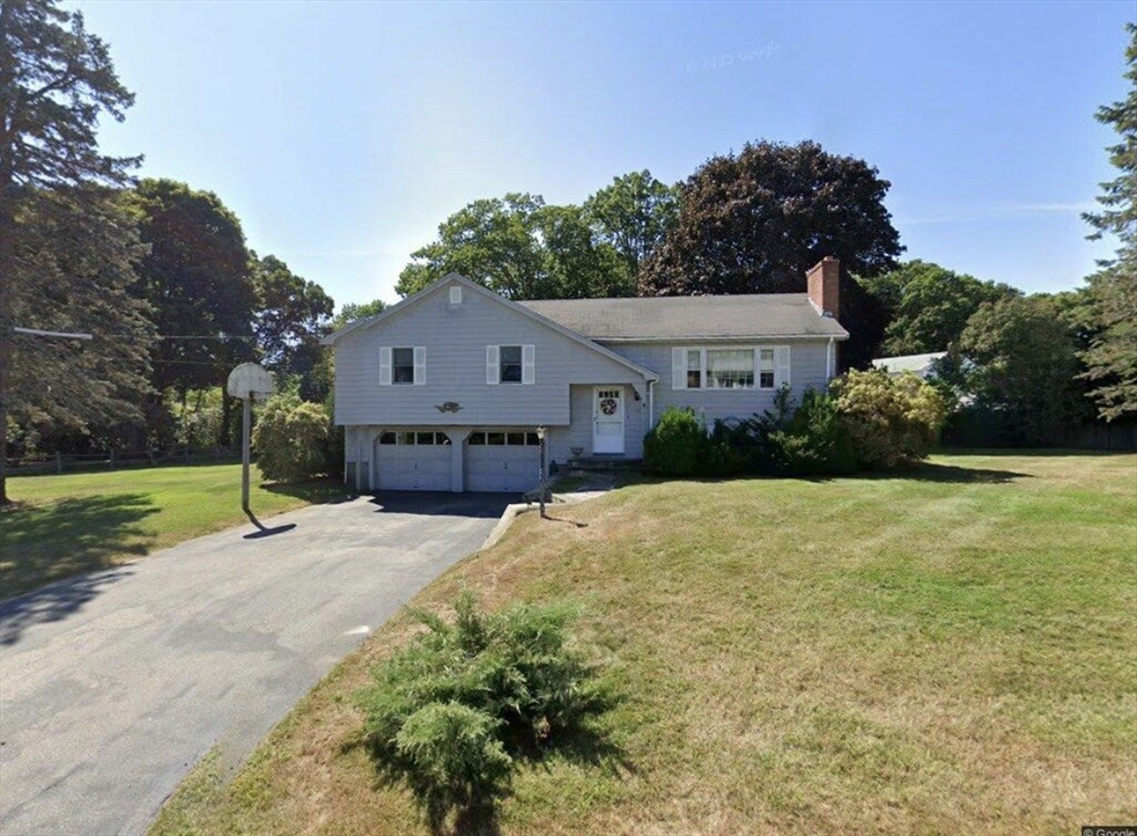 10 Crestwood Dr, Andover, Massachusetts, 3 Bedrooms Bedrooms, 7 Rooms Rooms,2.5 BathroomsBathrooms,Residential Lease,For Rent,Crestwood Dr,73441908