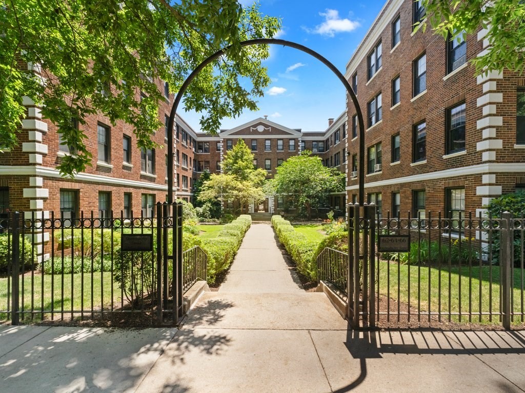 62 Queensberry, Boston, Massachusetts, 1 Bedroom Bedrooms, 3 Rooms Rooms,1 BathroomBathrooms,Residential Lease,For Rent,Queensberry,73410097