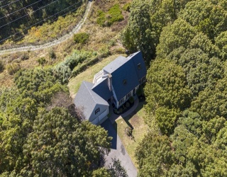 35 Wingfoot Dr, Barnstable, Massachusetts, 4 Bedrooms Bedrooms, 7 Rooms Rooms,2.5 BathroomsBathrooms,Residential,For Sale,Wingfoot Dr,73300941