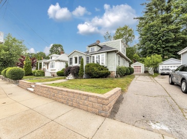 615 Lagrange, Boston, Massachusetts, 3 Bedrooms Bedrooms, 7 Rooms Rooms,1.5 BathroomsBathrooms,Residential,For Sale,Lagrange,73396370 615 Lagrange, Boston, Massachusetts, 3 Bedrooms Bedrooms, 7 Rooms Rooms,1.5 BathroomsBathrooms,Residential,For Sale,Lagrange,73396370