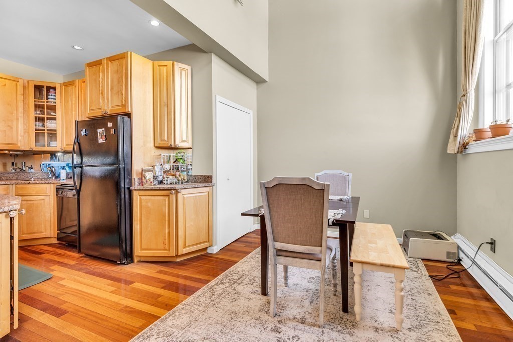 350 W Fourth, Boston, Massachusetts, 2 Bedrooms Bedrooms, 5 Rooms Rooms,1 BathroomBathrooms,Residential Lease,For Rent,W Fourth,73421623