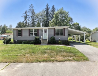 9 Riverview Circle, Brimfield, Massachusetts, 2 Bedrooms Bedrooms, 6 Rooms Rooms,2 BathroomsBathrooms,Residential,For Sale,Riverview Circle,73411238