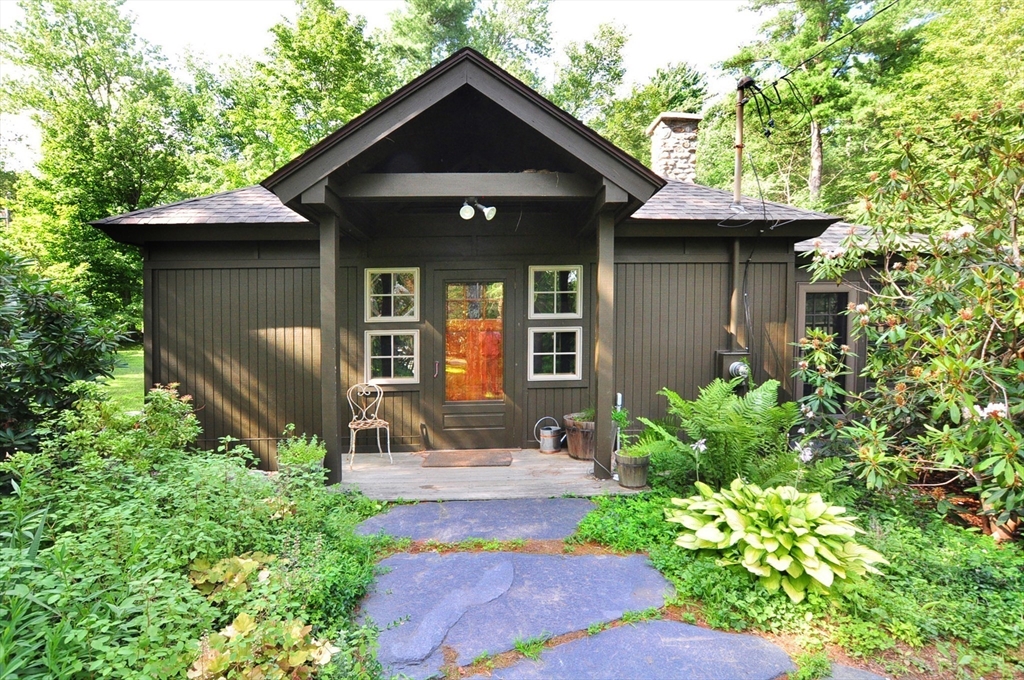 30 North Trail, Tolland, Massachusetts, 4 Bedrooms Bedrooms, 8 Rooms Rooms,2.5 BathroomsBathrooms,Residential,For Sale,North Trail,73411036