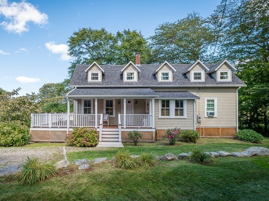 26 Marmion Way, Rockport, Massachusetts, 3 Bedrooms Bedrooms, 6 Rooms Rooms,2.5 BathroomsBathrooms,Residential,For Sale,Marmion Way,73425539