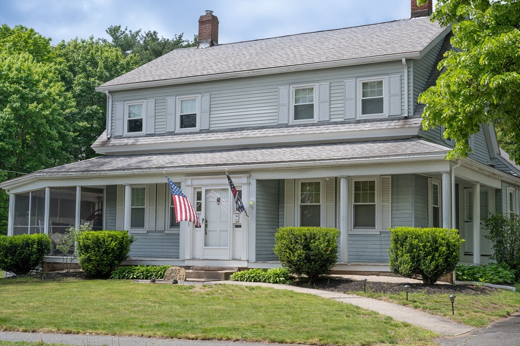 203 Pond St, Weymouth, Massachusetts, 4 Bedrooms Bedrooms, 10 Rooms Rooms,3 BathroomsBathrooms,Residential Income,For Sale,Pond St,73378331