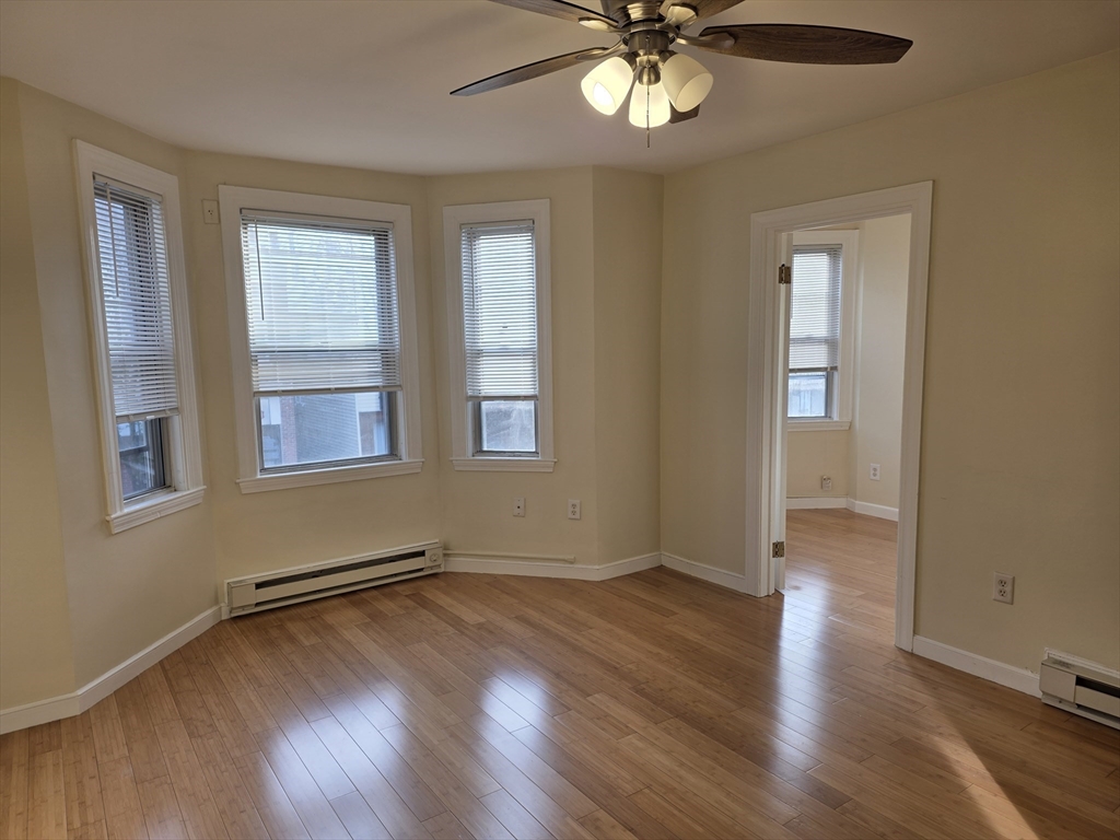 531 Cambridge Street, Cambridge, Massachusetts, 2 Bedrooms Bedrooms, 5 Rooms Rooms,1.5 BathroomsBathrooms,Residential Lease,For Rent,Cambridge Street,73411342