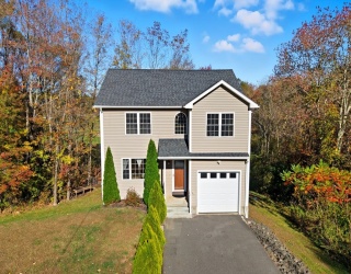 116 Granville Road, Southwick, Massachusetts, 3 Bedrooms Bedrooms, 6 Rooms Rooms,1.5 BathroomsBathrooms,Residential,For Sale,Granville Road,73442402