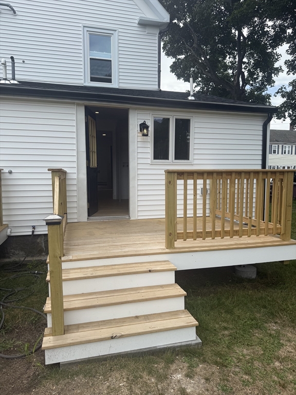 14-16 Lincoln St, Weymouth, Massachusetts, 3 Bedrooms Bedrooms, 5 Rooms Rooms,1 BathroomBathrooms,Residential Lease,For Rent,Lincoln St,73429704