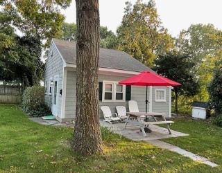 169 Seaview Ave, Yarmouth, Massachusetts, 1 Bedroom Bedrooms, 1 Room Rooms,1 BathroomBathrooms,Residential Lease,For Rent,Seaview Ave,73427702