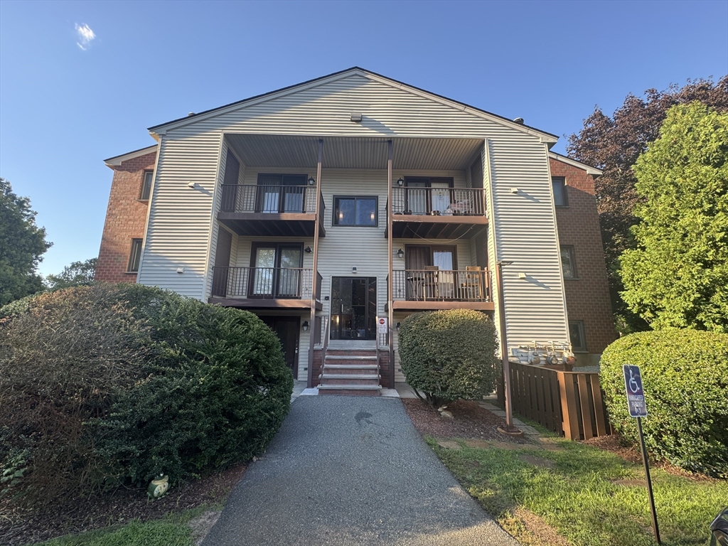 189 Littleton Rd, Chelmsford, Massachusetts, 2 Bedrooms Bedrooms, 4 Rooms Rooms,1 BathroomBathrooms,Residential Lease,For Rent,Littleton Rd,73421760