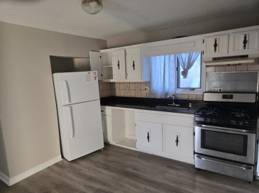 19 Halford Place, Lynn, Massachusetts, 2 Bedrooms Bedrooms, 4 Rooms Rooms,1 BathroomBathrooms,Residential Lease,For Rent,Halford Place,73431242 19 Halford Place, Lynn, Massachusetts, 2 Bedrooms Bedrooms, 4 Rooms Rooms,1 BathroomBathrooms,Residential Lease,For Rent,Halford Place,73431242