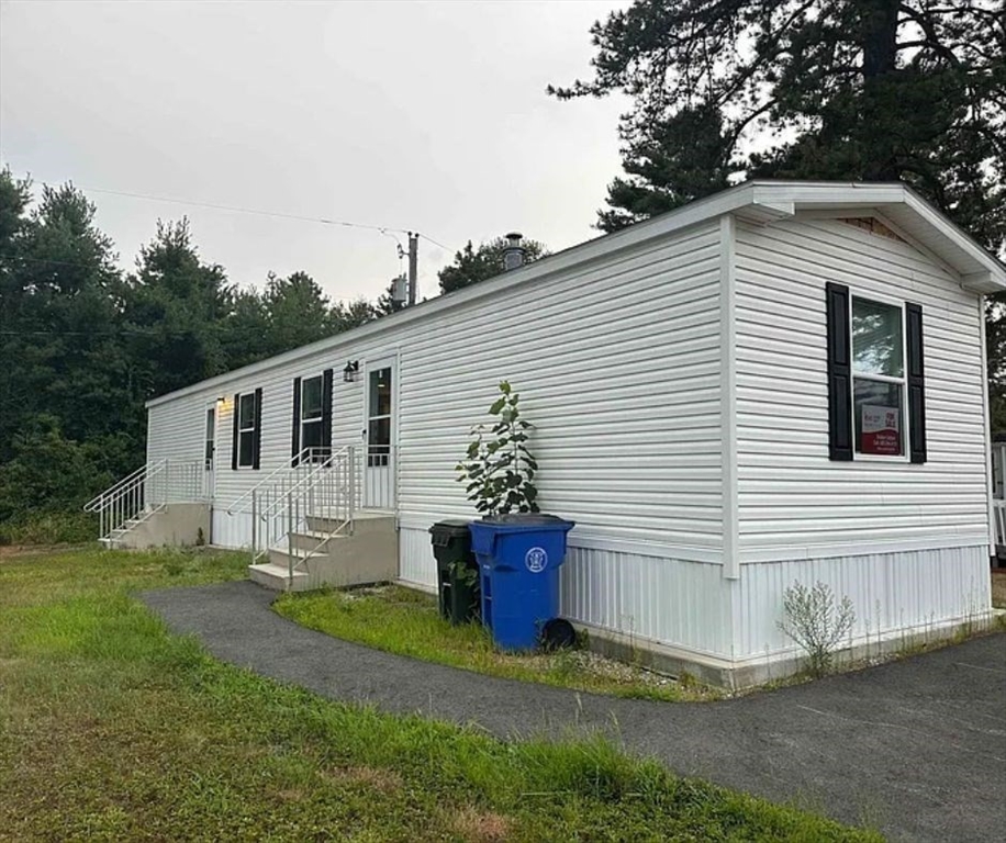 40 Pinyon Place, Londonderry, New Hampshire, 2 Bedrooms Bedrooms, 4 Rooms Rooms,2 BathroomsBathrooms,Residential,For Sale,Pinyon Place,73443048