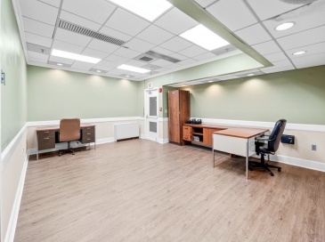 213 Taunton Ave, Seekonk, Massachusetts, ,Commercial Lease,For Rent,Taunton Ave,73443205