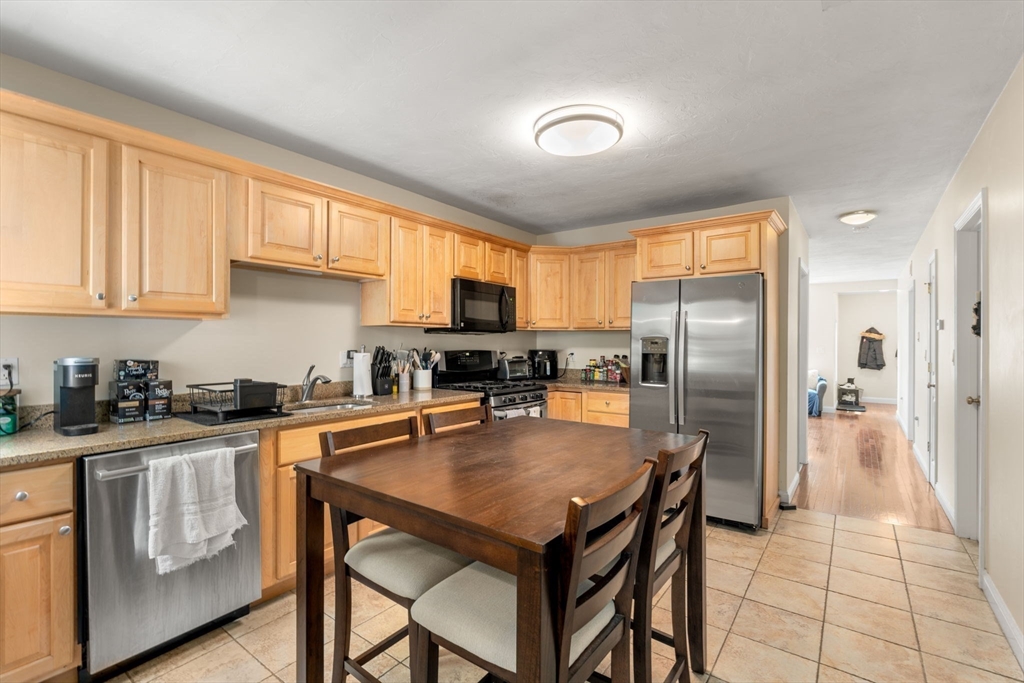 93 Kilsyth Road, Boston, Massachusetts, 3 Bedrooms Bedrooms, 6 Rooms Rooms,2 BathroomsBathrooms,Residential Lease,For Rent,Kilsyth Road,73443221