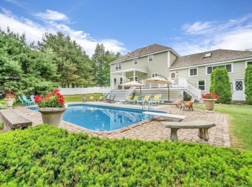 72 Rinnock Rd, Fitchburg, Massachusetts, 5 Bedrooms Bedrooms, 10 Rooms Rooms,3 BathroomsBathrooms,Residential,For Sale,Rinnock Rd,73318174