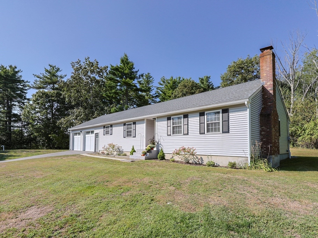 123 Harris Rd, Ashburnham, Massachusetts, 3 Bedrooms Bedrooms, 8 Rooms Rooms,2.5 BathroomsBathrooms,Residential,For Sale,Harris Rd,73429441