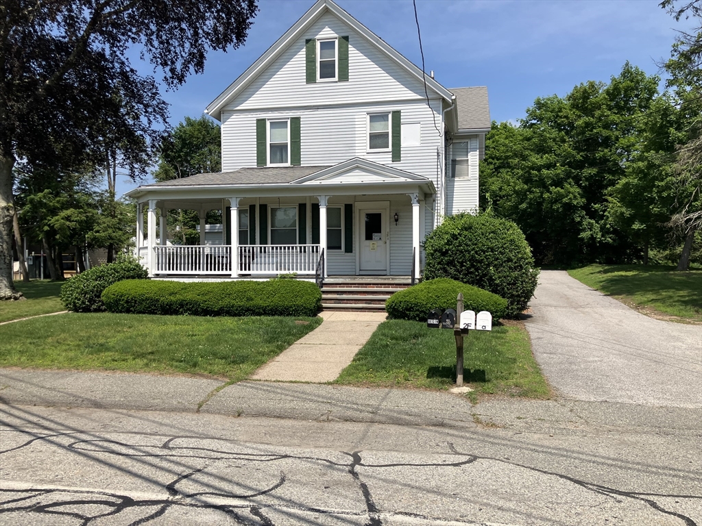 985 South Main Street, Attleboro, Massachusetts, 1 Bedroom Bedrooms, 3 Rooms Rooms,1 BathroomBathrooms,Residential Lease,For Rent,South Main Street,73390622