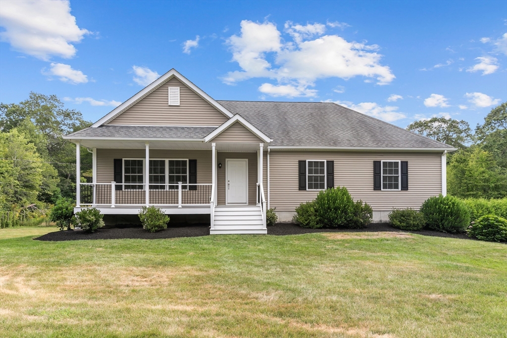 87 Simmons, Rehoboth, Massachusetts, 3 Bedrooms Bedrooms, 6 Rooms Rooms,2 BathroomsBathrooms,Residential,For Sale,Simmons,73421615