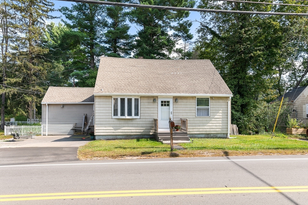 22 North Main, Salem, New Hampshire, 3 Bedrooms Bedrooms, 5 Rooms Rooms,3 BathroomsBathrooms,Residential,For Sale,North Main,73432363
