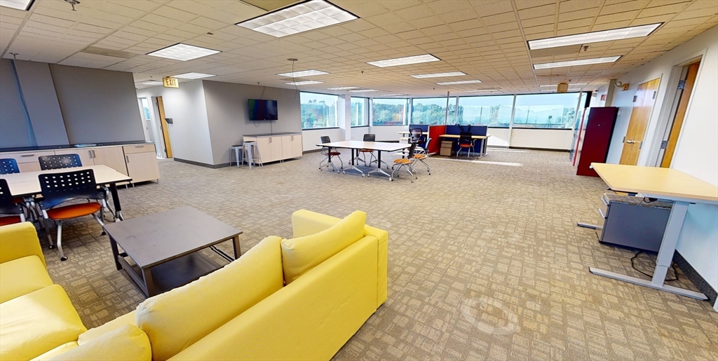 420 Lakeside Ave, Marlborough, Massachusetts, ,Commercial Lease,For Rent,Lakeside Ave,73443700