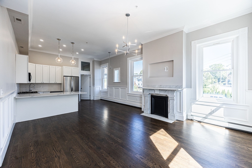 85 Regent St, Boston, Massachusetts, 3 Bedrooms Bedrooms, 5 Rooms Rooms,1 BathroomBathrooms,Residential Lease,For Rent,Regent St,73443841