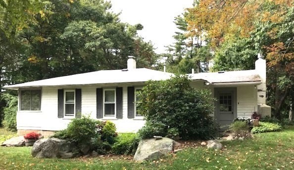 8 Emily Lane, Gloucester, Massachusetts, 2 Bedrooms Bedrooms, 5 Rooms Rooms,1 BathroomBathrooms,Residential Lease,For Rent,Emily Lane,73424693