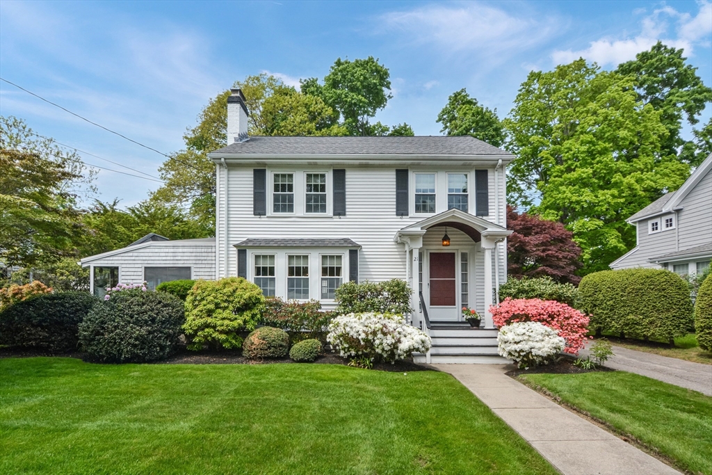 21 Stevens Rd, Needham, Massachusetts, 3 Bedrooms Bedrooms, 7 Rooms Rooms,2 BathroomsBathrooms,Residential,For Sale,Stevens Rd,73381076