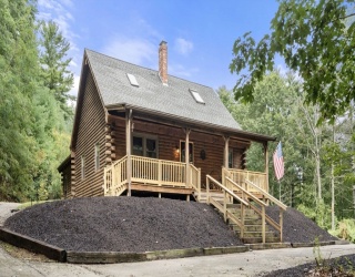 198 Plympton St, Middleboro, Massachusetts, 3 Bedrooms Bedrooms, 6 Rooms Rooms,1.5 BathroomsBathrooms,Residential,For Sale,Plympton St,73424340