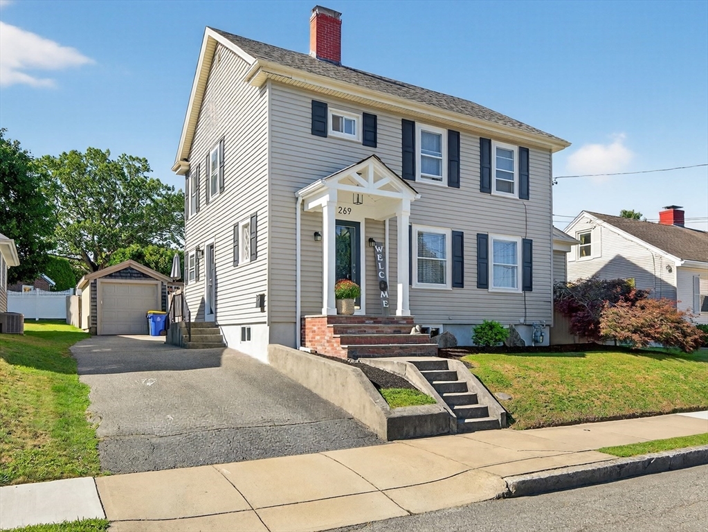 269 Calvin St, Fall River, Massachusetts, 3 Bedrooms Bedrooms, 7 Rooms Rooms,1.5 BathroomsBathrooms,Residential,For Sale,Calvin St,73424392