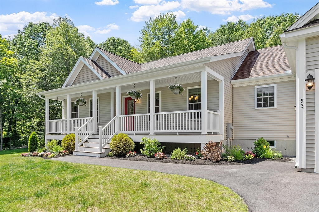 53 Turnpike Road, Westminster, Massachusetts, 3 Bedrooms Bedrooms, 7 Rooms Rooms,2 BathroomsBathrooms,Residential,For Sale,Turnpike Road,73394521